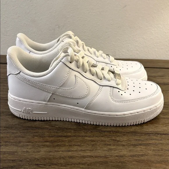 EUC [Nike] Air Force 1 White Athletic Tennis Shoes Sneakers Women’s 8 / Mens 6.5 - Picture 7 of 16